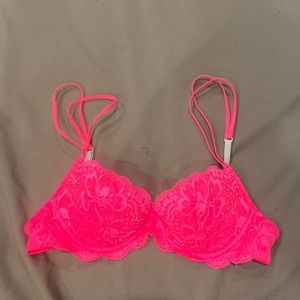 Victoria’s Secret PINK bra